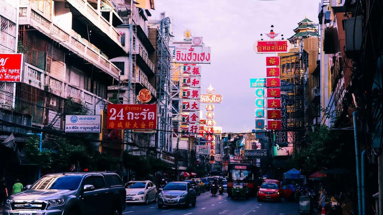 Iconic Streets and Night Markets