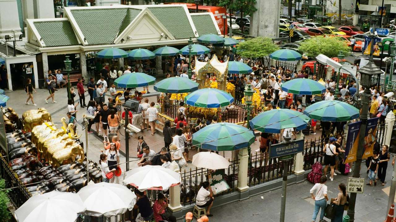 Shopping and Street Food
