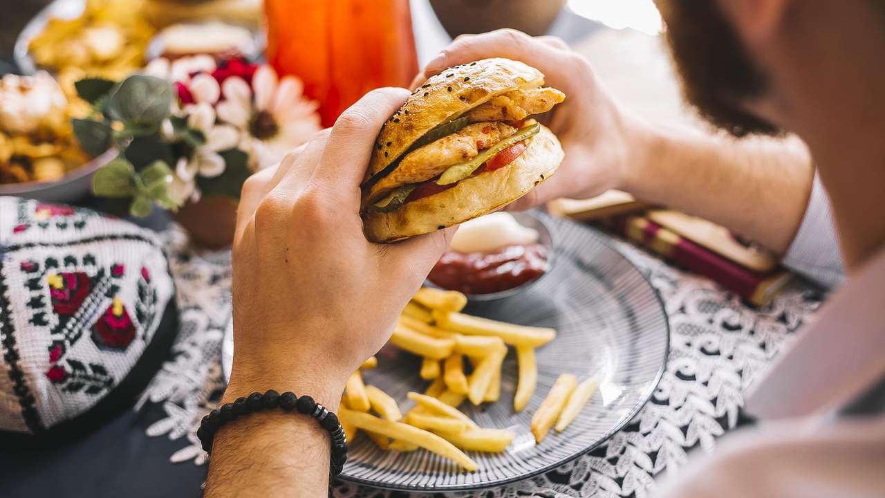 Quick Bites and Casual Eateries