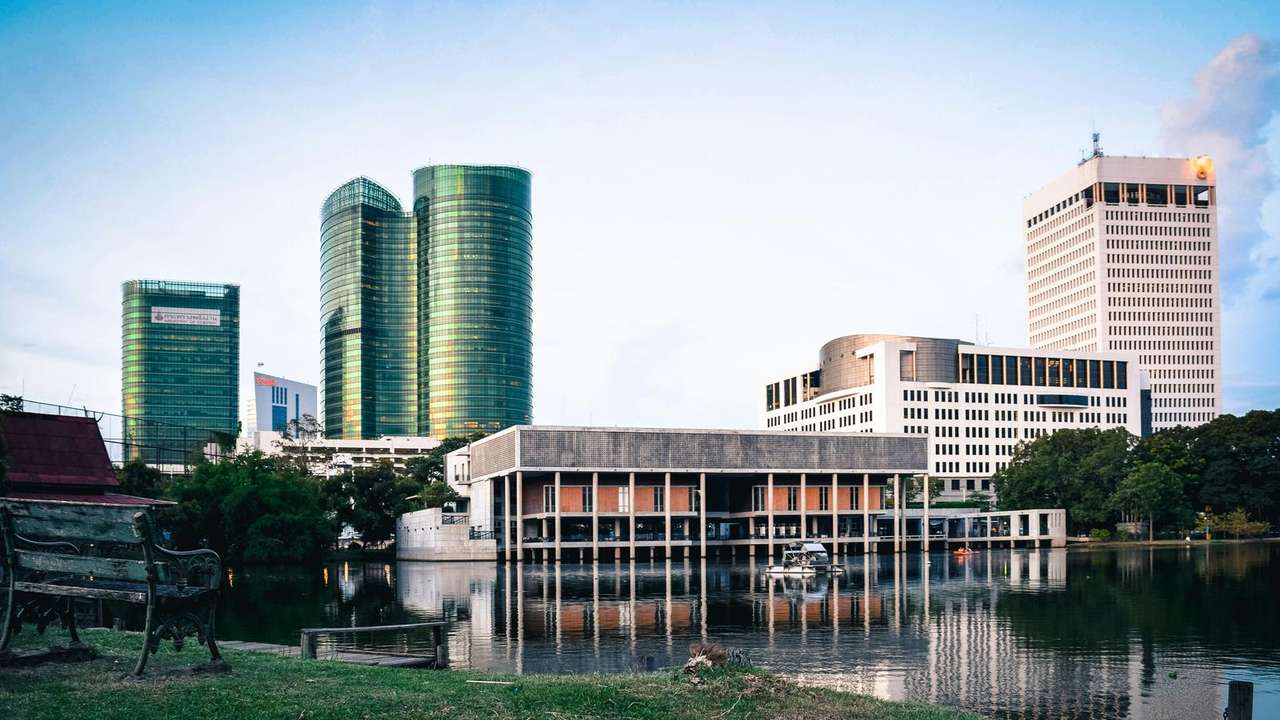 Expansive Urban Parks: Nature in the City