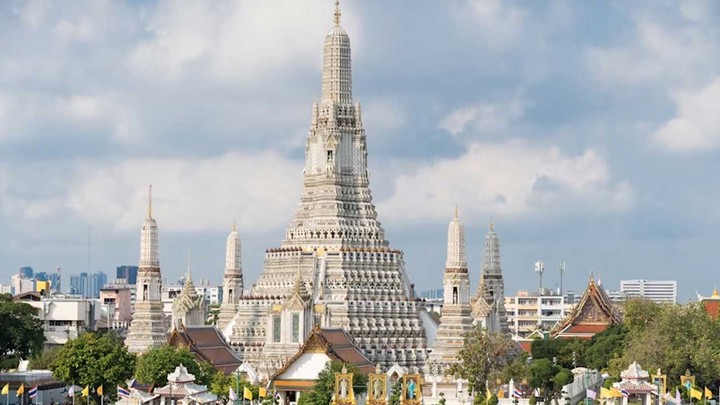 What Makes Wat Arun So Special