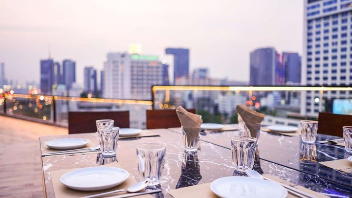 Rooftop Restaurants with Views